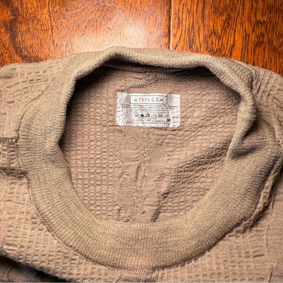 Athleta Tan/Khaki Long Sleeve Top M - Picture 6 of 8